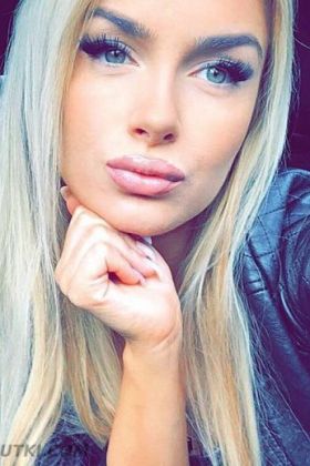 Afghan escort MIRANDA (Cyprus)
