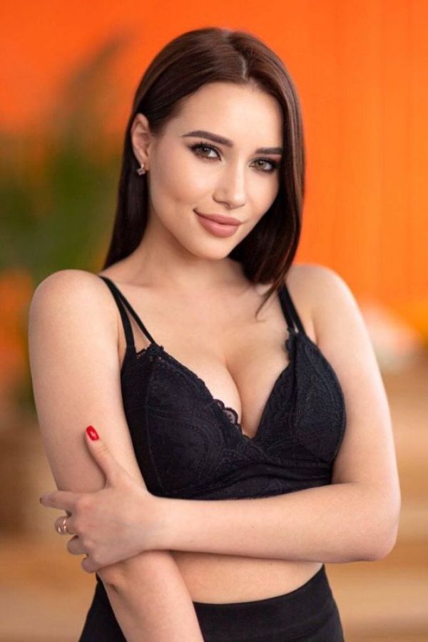 Online escort service on SexAn.love: choose sexy Alexis and book now