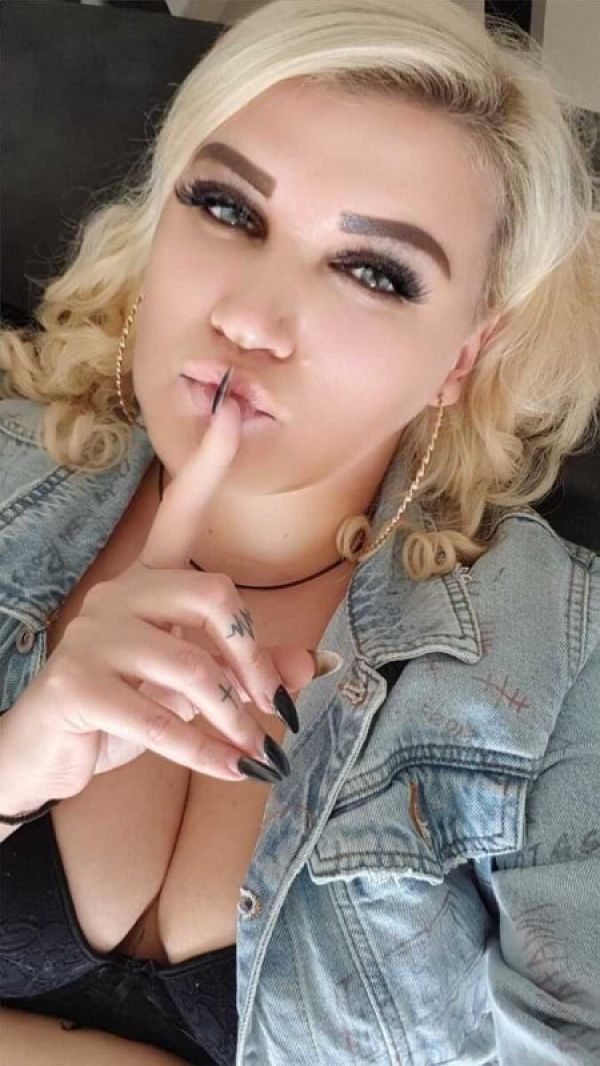Sexy asian escort in Cyprus (Larnaca) available at +357 96 237 924