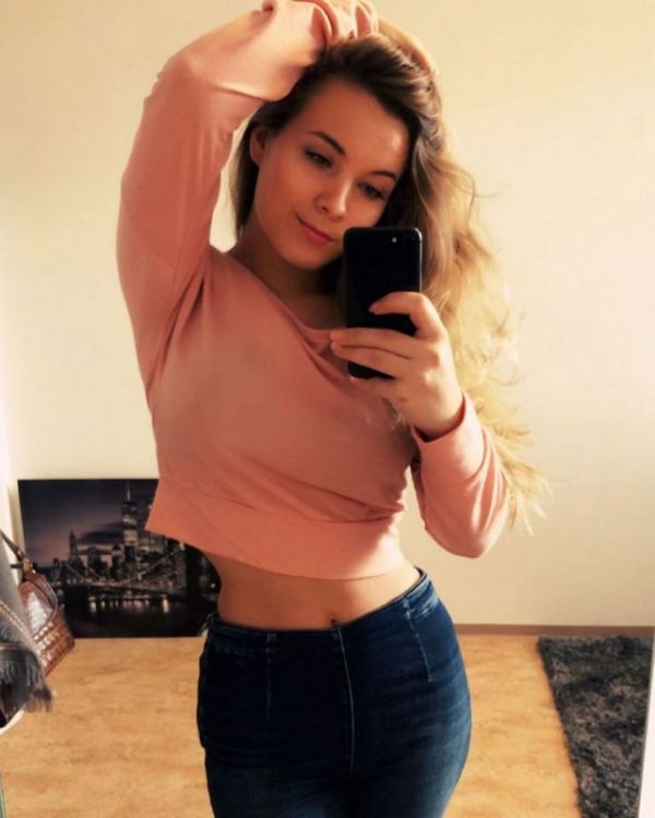Exotic escort Alice — your hooker for tonight